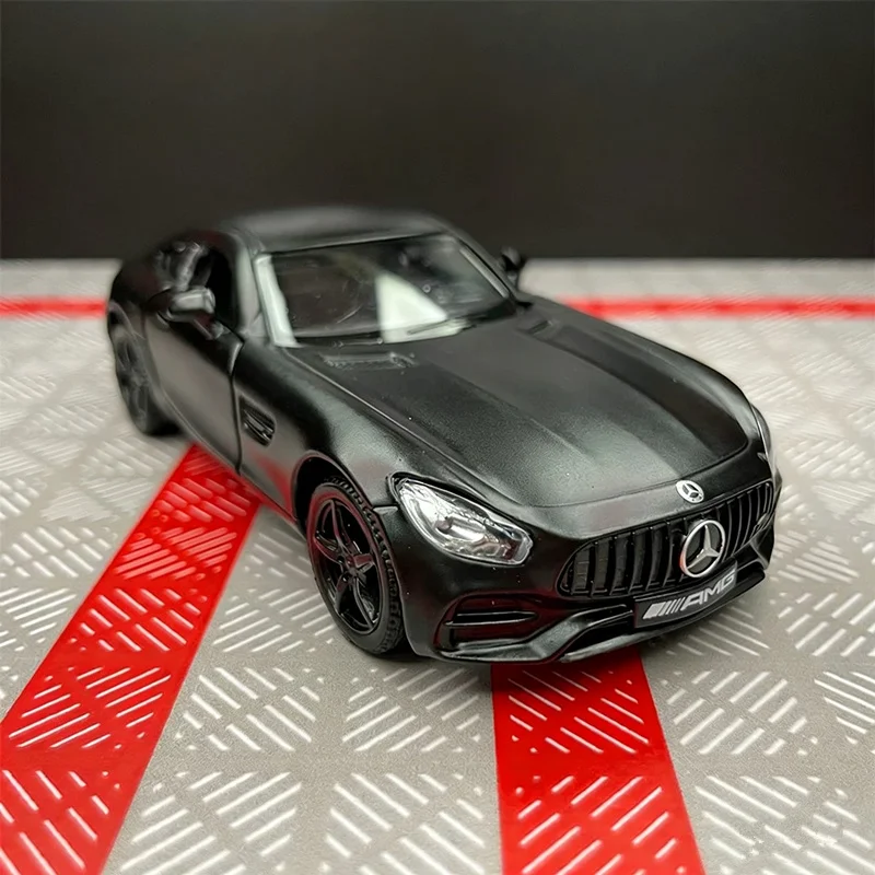 

Модель спортивного автомобиля Mercedes-Benz AMG GTS Coupe 1:36, литая металлическая игрушка, коллекционная модель гоночного автомобиля, симуляция, подарок для детей