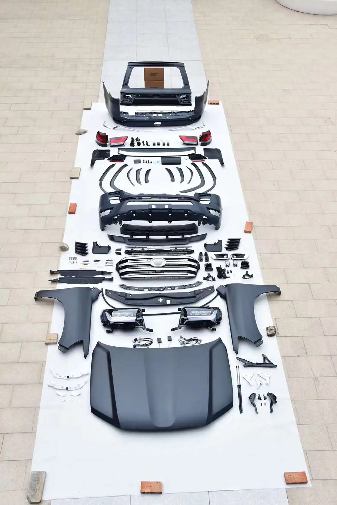 Upgrade Kit for Toyota Land Cruiser LC200, Modify to LC300 New Model, Car Accessories, Interior and Exterior Parts