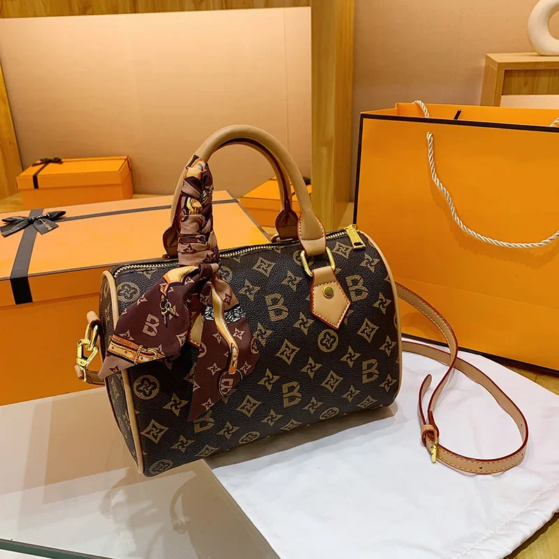 

Женская сумка-тоут с цветочным принтом в шелковом стиле 2025 года — текстурированная трансформируемая сумка через плечо/через плечо премиум-класса | Модная повседневная сумка