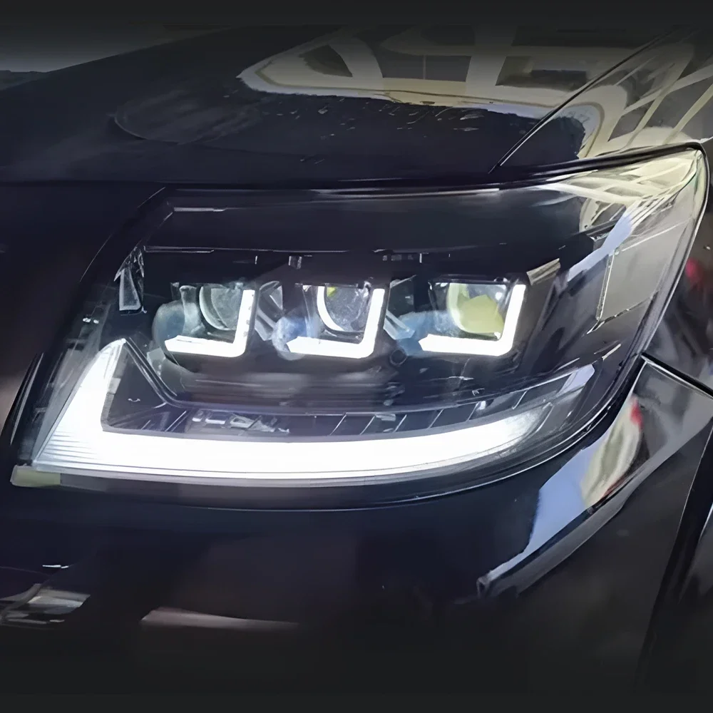 Car Head Lamp For Toyota Hilux Revo Vigo 2012-2014 Upgrade LED Projector Three Lens Dynamic Turn Signal Light  Accessories