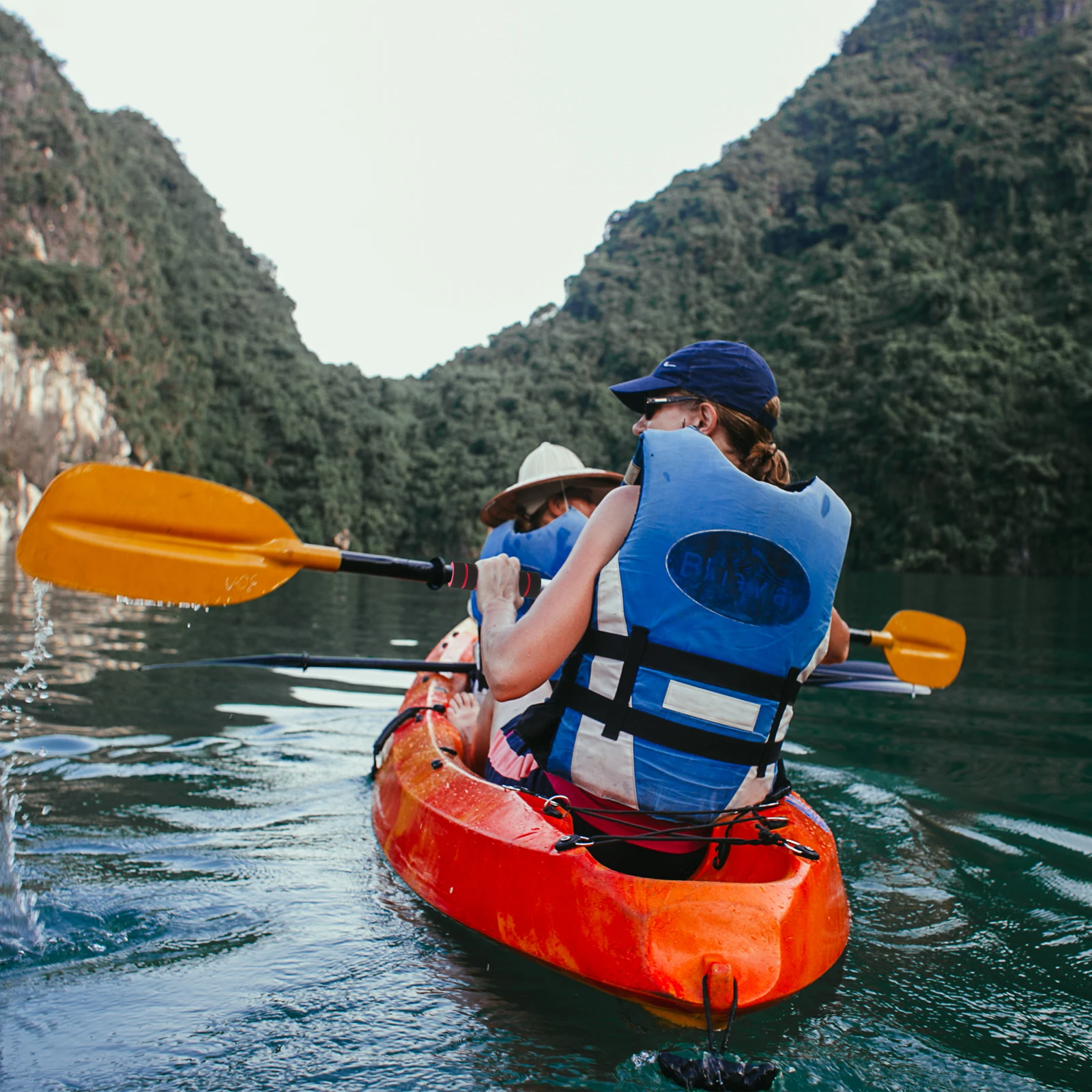 

Colorful Sponge Paddle Cover Anti-Slip Breathable Kayak Handle Grips Hand Protector Cushion Durable Paddle Accessories