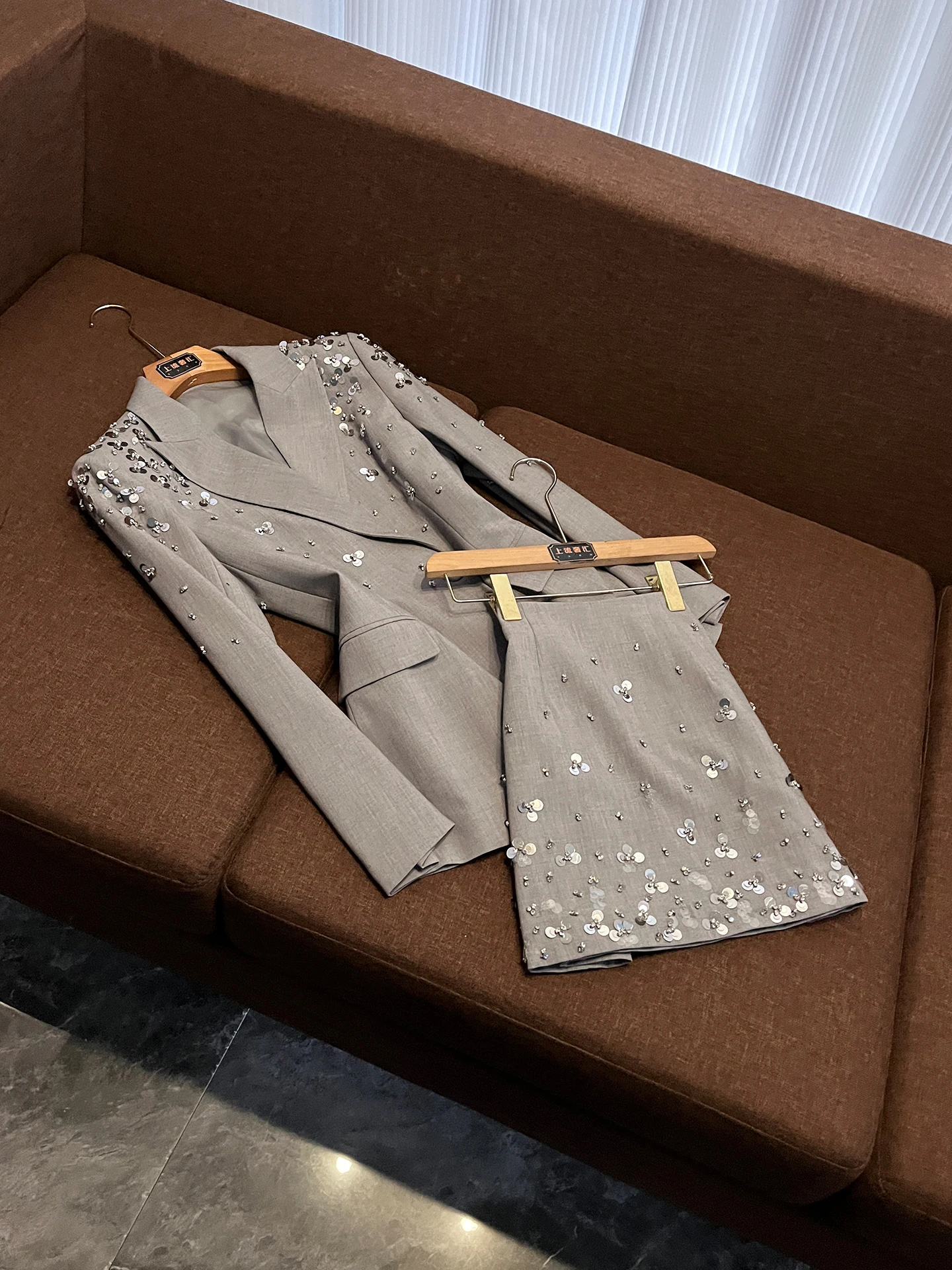 

Glittering Heavyweight Women's Suit Set ey Two-Piece Faionable Evening Sle Ele Skirt Breathable Medium Thin Au...