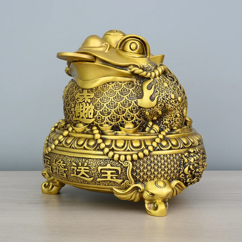 Old Brass Yuanbao Coins Golden Toad Statue Treasure Basin Base Fuchan Sending Treasure Amass wealth Ornaments Town house