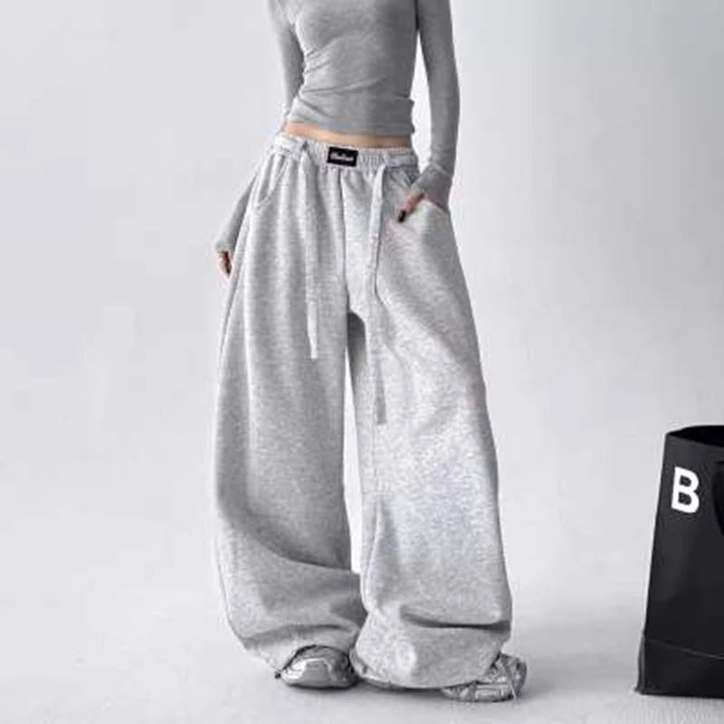 2026 Autumn Women’s Red Sweatpants Baggy Joggers Sports Dance Pants Harajuku Japanese 2000s Style Vintage Y2k Oversize Trousers 6 2026 Autumn Women's Red Sweatpants Baggy Joggers Sports Dance Pants Harajuku Japanese 2000s Style Vintage Y2k Oversize Trousers 6