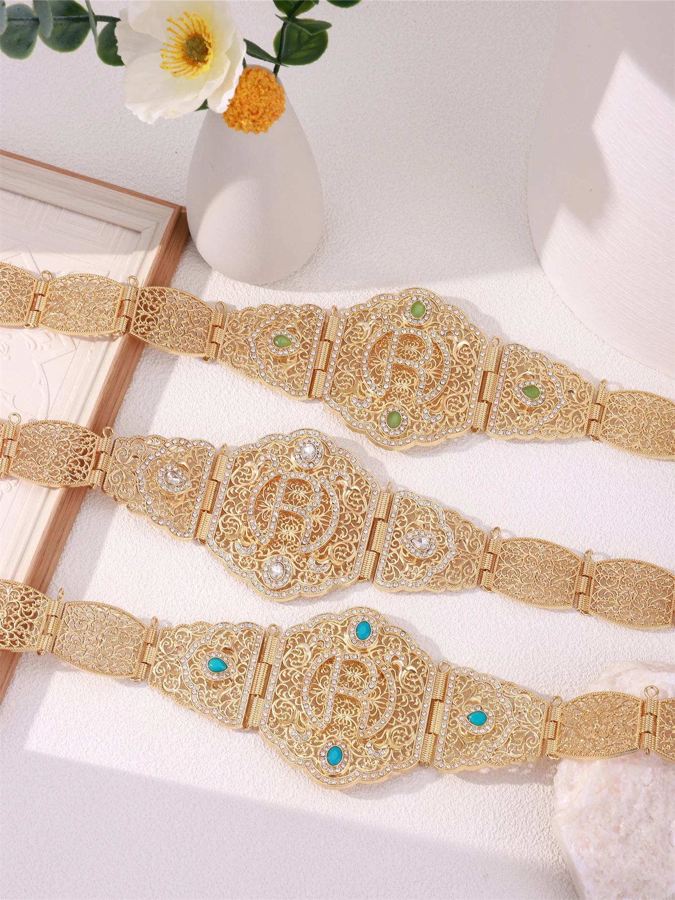 

Classic All-in-One Moroccan Style Women's Wedding Party Belt Alphabet Design Large Size Gold Plating Waist Chain Adjustable Type