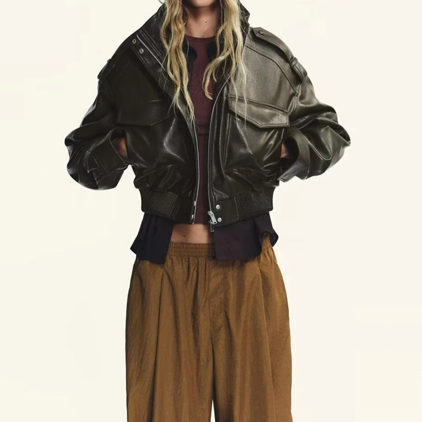 سترة نسائية جلدية لخريف 2025 جديدة Sle ثلاثية الألوان كيت مزينة بحامل معطف جلد مزيف ملابس خارجية مناسبة #3