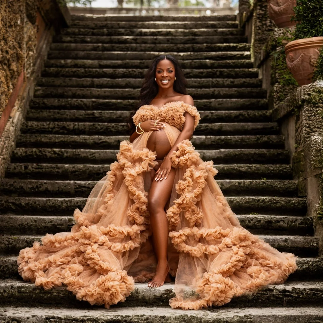 

Brown Ruffles Prom Dresses Slit Tiered Tulle Maternity Photoshoot Dress Boho Exquisite Baby Shower Gown Customized