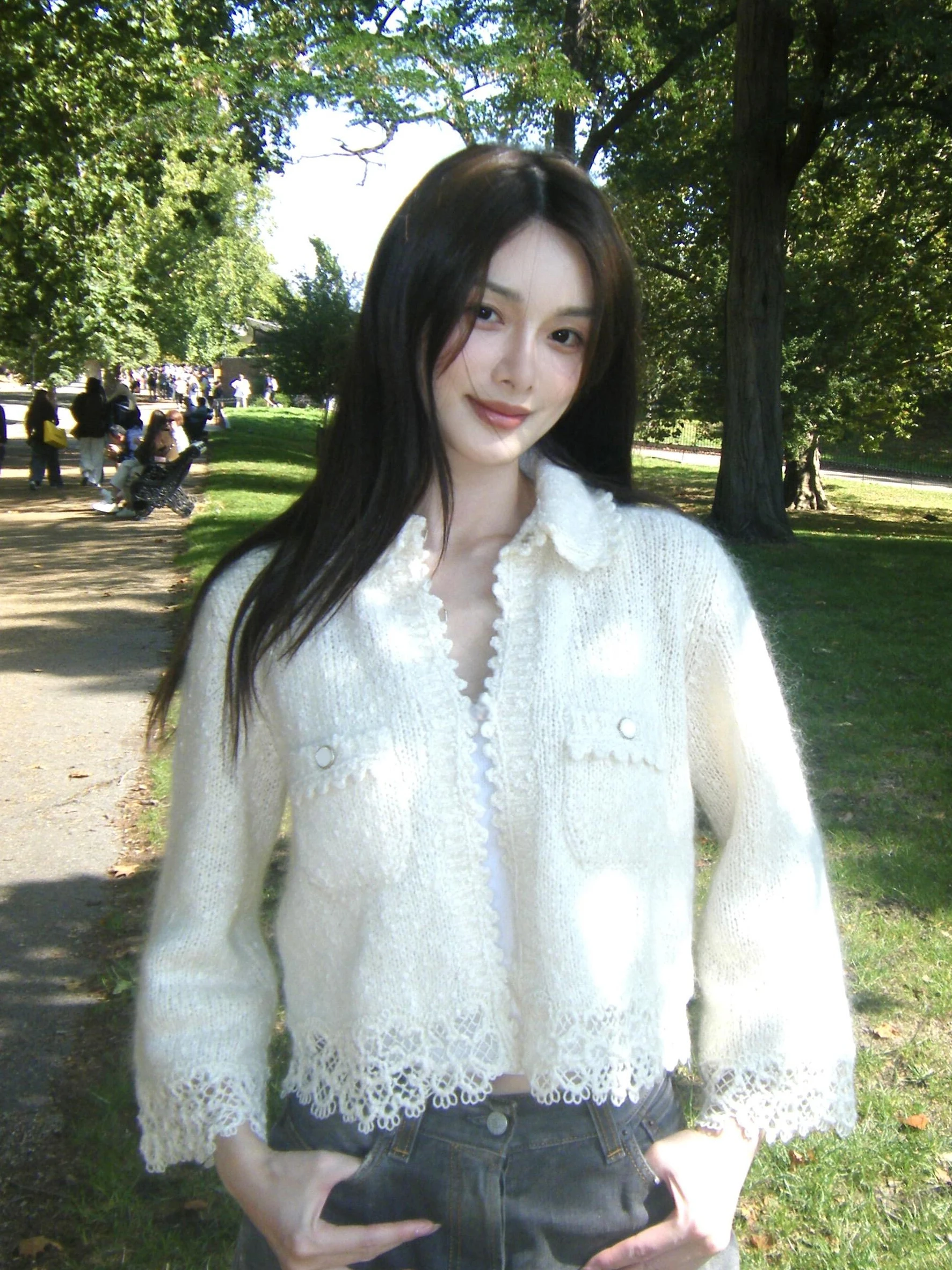

Chic Korean Style Knitted Sweater Coat Women's Unique Super Cute Short Length Age-Defying Long Sleeve Polyester Fiber
