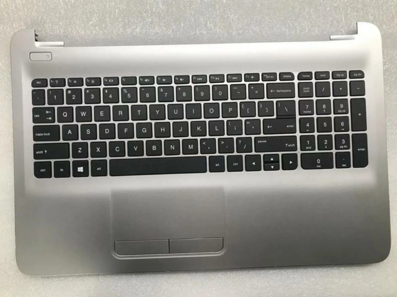 

Для HP 250 G4 255 G4 256 G4: Клавиатура US и тачпад (пальмрест) серебристого цвета