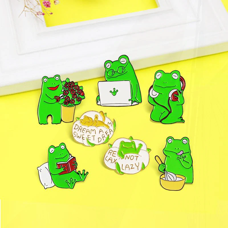 Slee Pinsg Froggy lucu hewan Pines Lapel lencana perhiasan untuk anak-anak brovace kartun katak Enamel bros membaca mendengarkan