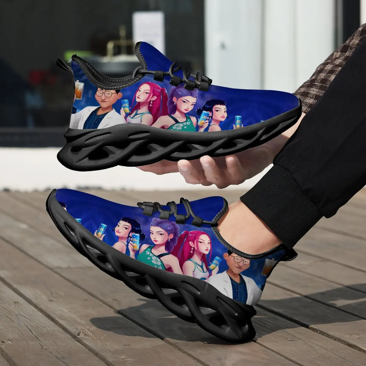 Eltern-Kind-Schuhe für Kinder für den Frühling, Cartoon-Charakter-Druck, leichte Turnschuhe, atmungsaktiv, flacher Absatz, Schnür-Freizeitschuhe