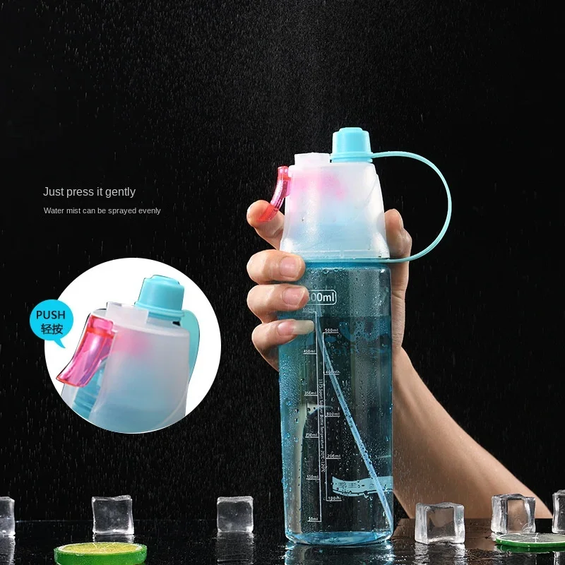 Botella de agua deportiva de 600ML para hombre y mujer, botella de agua de plástico con pulverizador para beber, para ciclismo, senderismo, gimnasio al aire libre