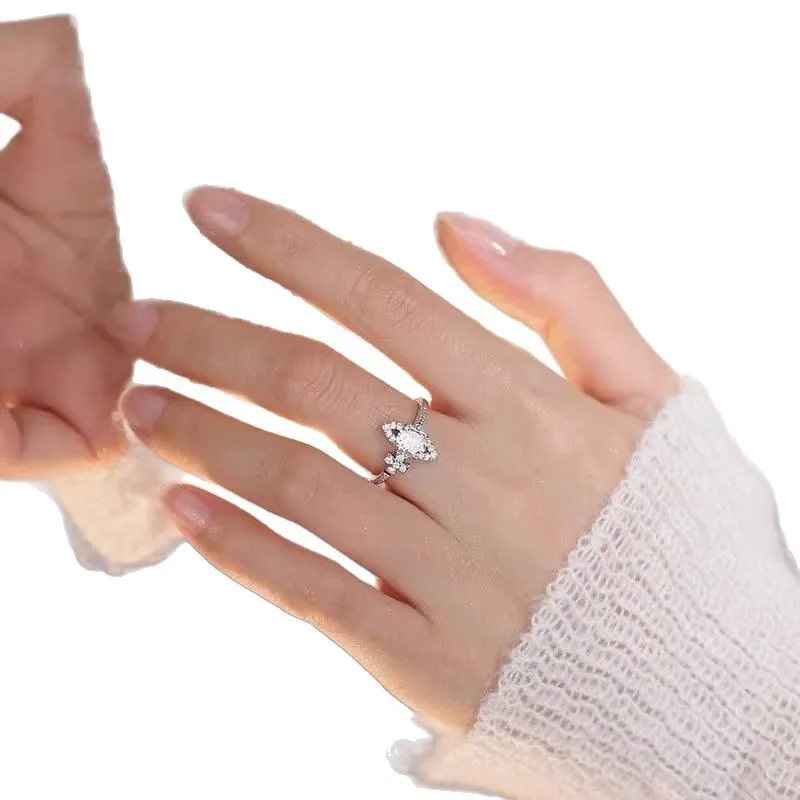 Saturn Zircon ring for women, with a light luxury and fashionable style is an open ring that goes well with Internet celebrities