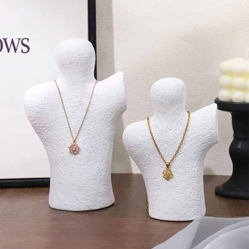 

1 Pcs Resin Half-body Figure Jewelry Display Stand For Necklace Storage For Desktop Ornaments and Birthday Gift
