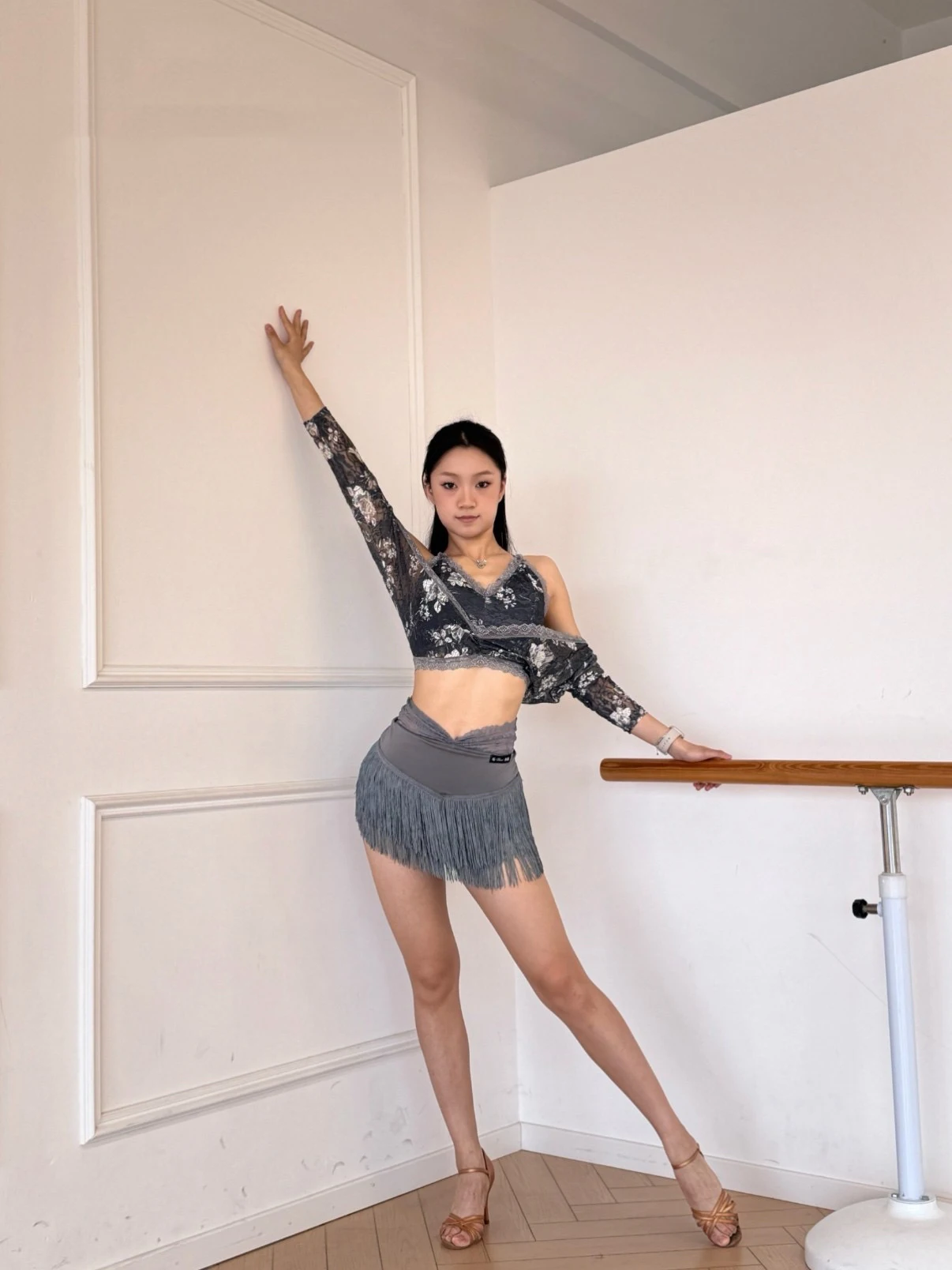 2025 Women Latin Dance Performance Dress Sexy Print Tassels Skirt Split Chacha Rumba Adult Latin Dance Practice Clothes DN20818