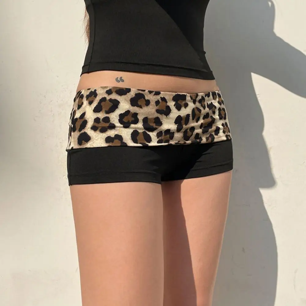 Trendy Leopard Print Skinny Shorts Slim Fit Sexy Design Booty Shorts High Stretchy Y2K Aesthetic Low Waist Shorts Summer Outfits
