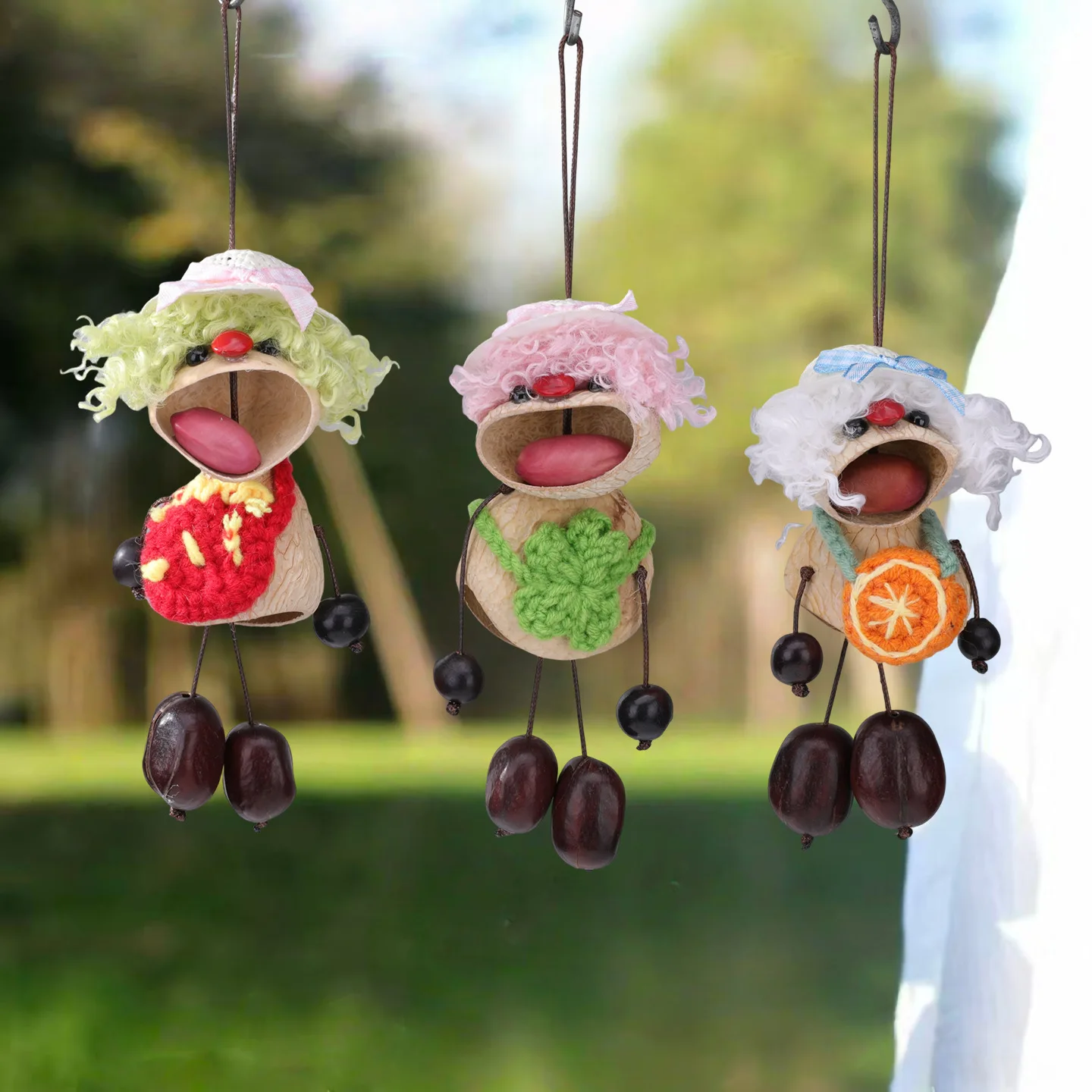 Bohemian Handmade Nutshell Clown Doll Pendant Straw Hat Curly Hair Doll Pendant Accessories Suitable for Backpack and Car Keys