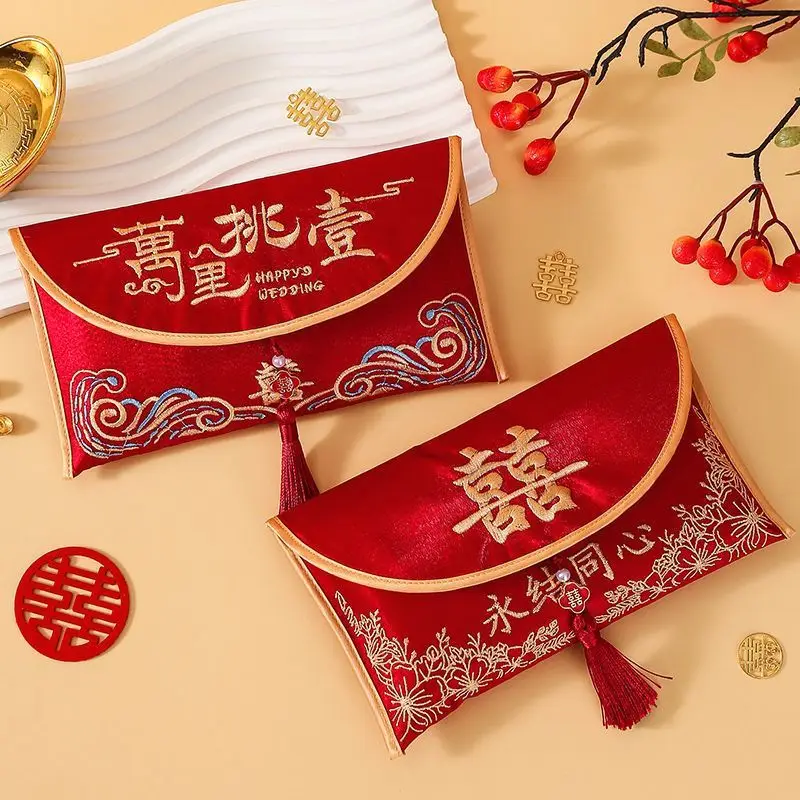 

1Pcs New Year Blessing Words Brocade Red Envelope Spring Festival Brocade Cloth Tassel 2026 Money Pocket Best Wishes Embroidery
