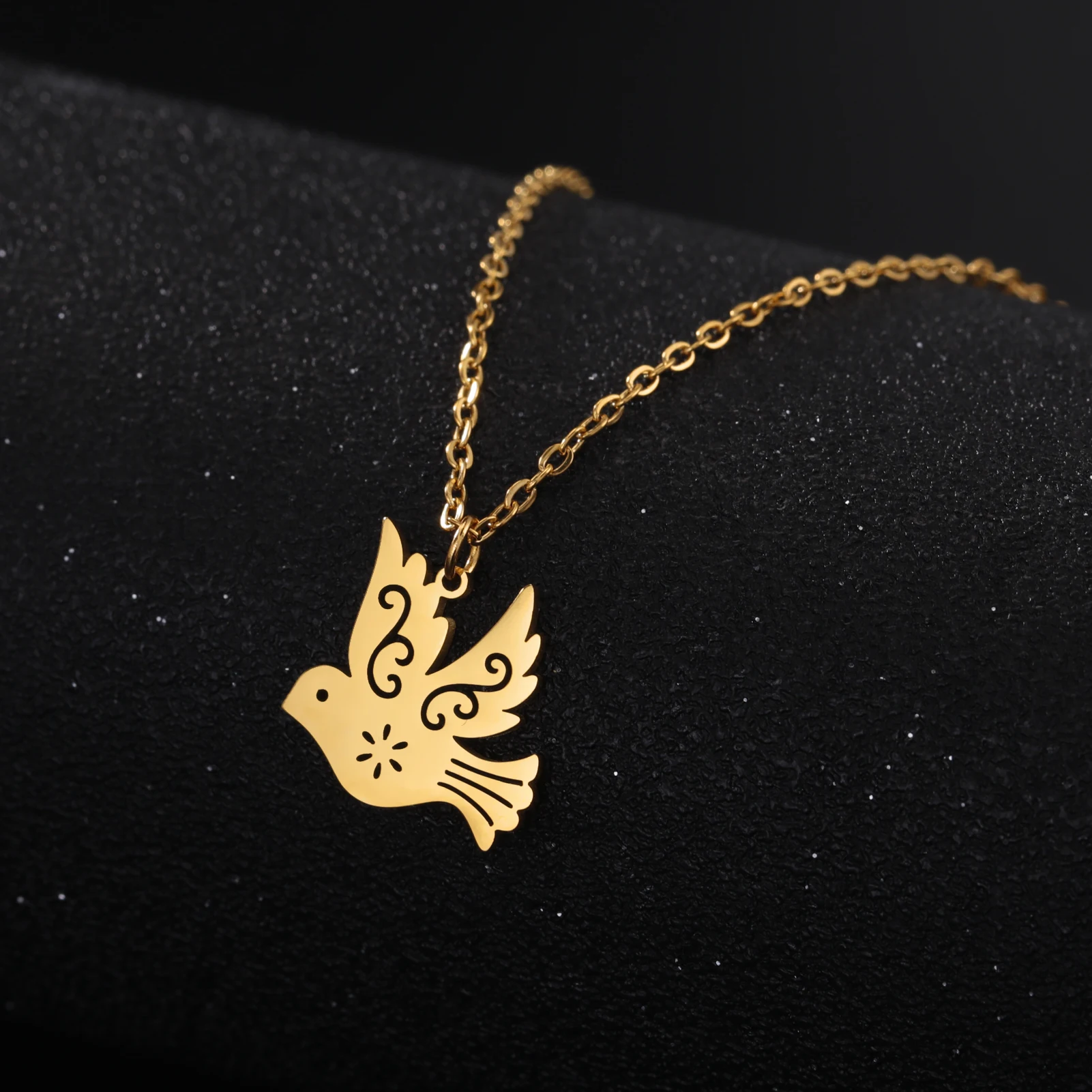 Skyrim Peace Dove Pigeon Pendant Necklace Women Girls Stainless Steel Gold Color Neck Chain Cute Bird Jewelry Birthday Gift