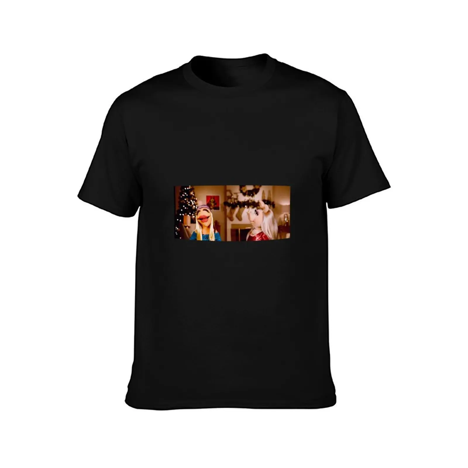 Miss Piggy and Janice celebrate Christmas T-Shirt Plus Size Loose Short Sleeve Top