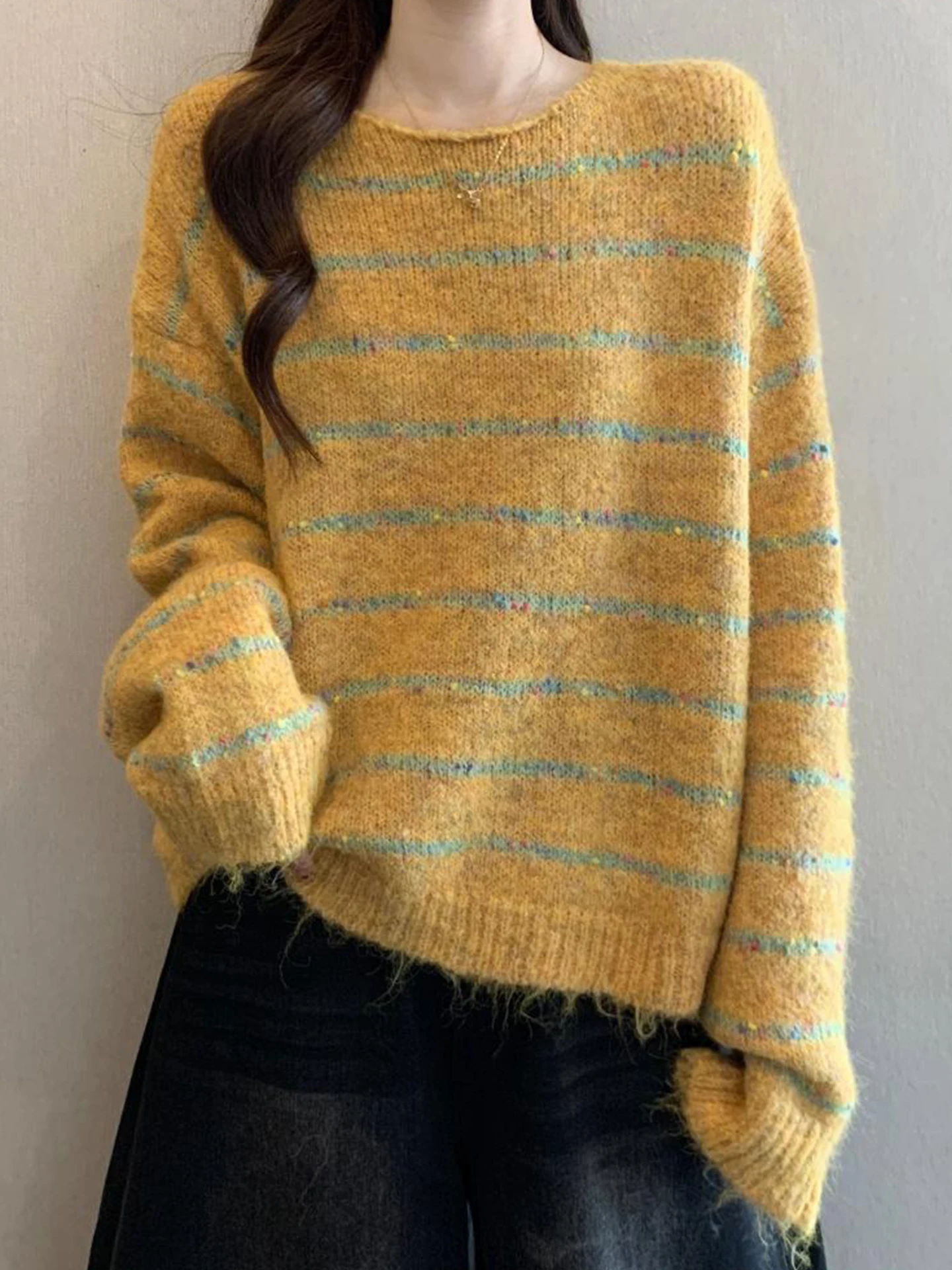 

Женский вязаный свитер оверсайз, осенне-зимняя новинка, большие размеры, свободный крой, в полоску и горошек, вязаный топ