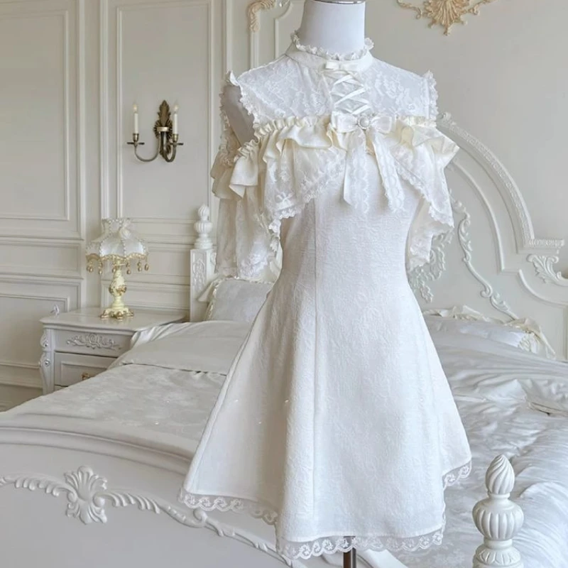 Japanisches Vintage-Kleid in Unifarbe mit Taillenschnürung, Elegantes Y2k Retro-Kleid mit Schleife und Spitzenbesatz, Midi-Länge, Kurzarm 2026