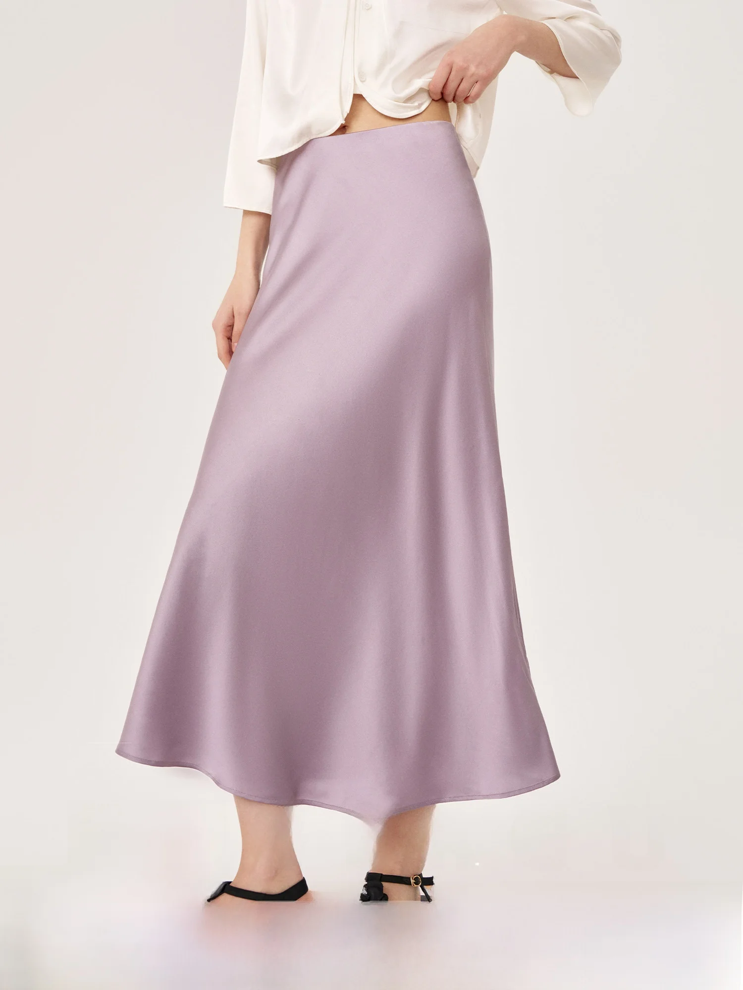 

Elegant Satin Halter Neck Dress Women's Fashion High Waist A-Line Skirt Radiant Pearl Glossy Fabric Commute Vintage Style