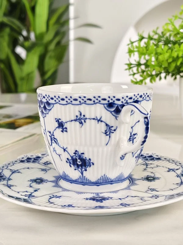 ensemble-tasse-et-soucoupe-a-cafe-en-porcelaine-bleue-et-blanche-avec-dentelle-tasse-a-the-en-ceramique-pour-usage-domestique-porcelaine-jingdezhen-qinghua