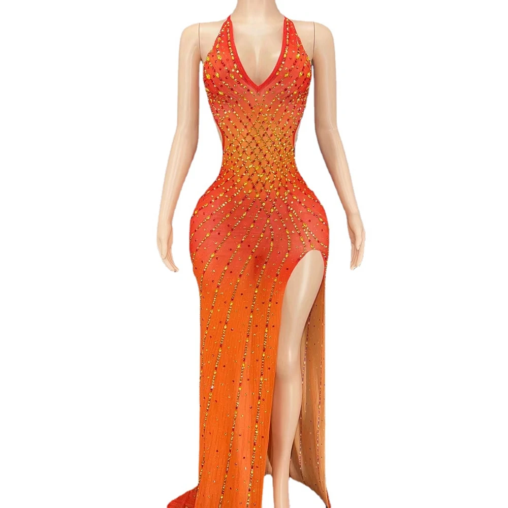 Vestido largo transparente de malla con cuello Halter para mujer, vestido de noche con cristales brillantes, ropa de escenario Sexy con Espalda descubierta, fiesta de cumpleaños