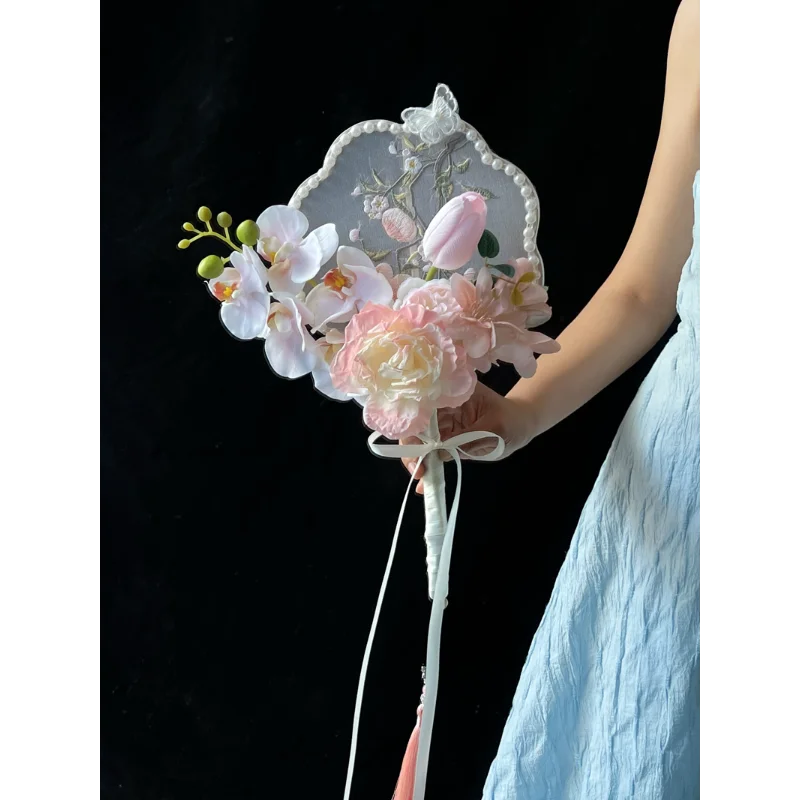 

Chinese bridal bouquet wedding fan engagement ceremony creative flower ball simulation flower fan wedding photography props