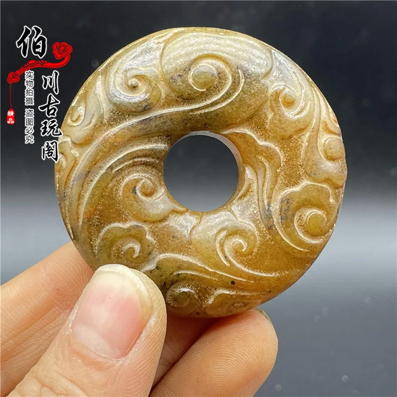 

Warring States jade high ancient jade Xiuyu put a piece of jade old pendant goods safe buckle