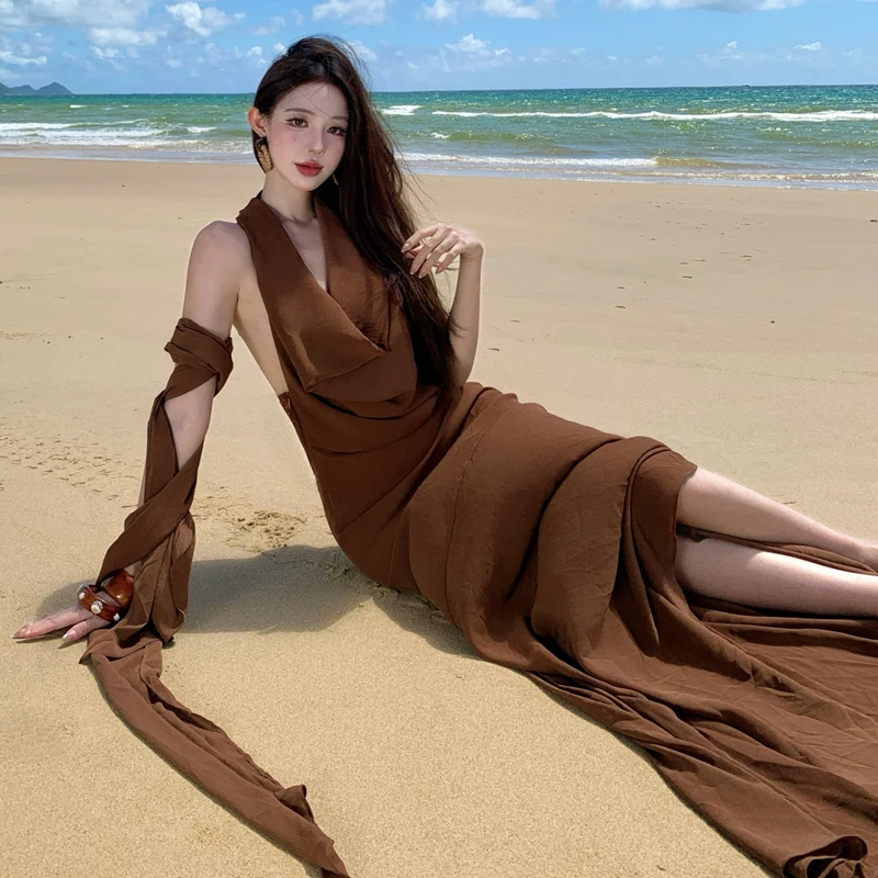 

Женское коричневое платье Y2K с бретелькой на шее и лентой, сексуальное платье макси с открытой спиной и драпированным воротником, элегантное асимметричное платье без рукавов