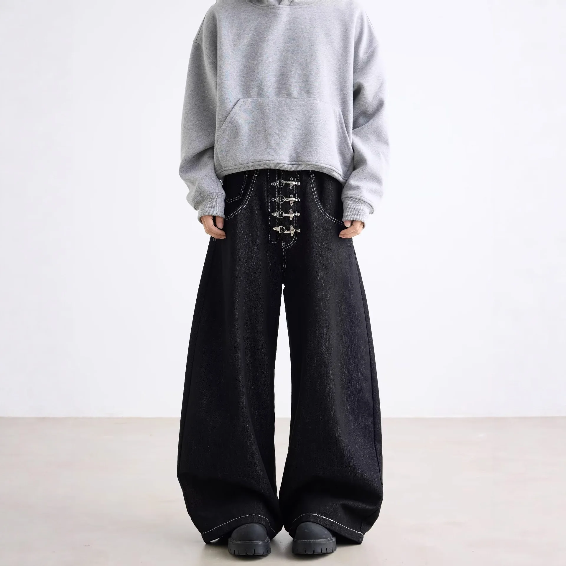 2026 Retro American Waed Striped Hole Denim Jeans Loose High Street Micro Flared Cleanfit Casual Long Trousers for Men And Women