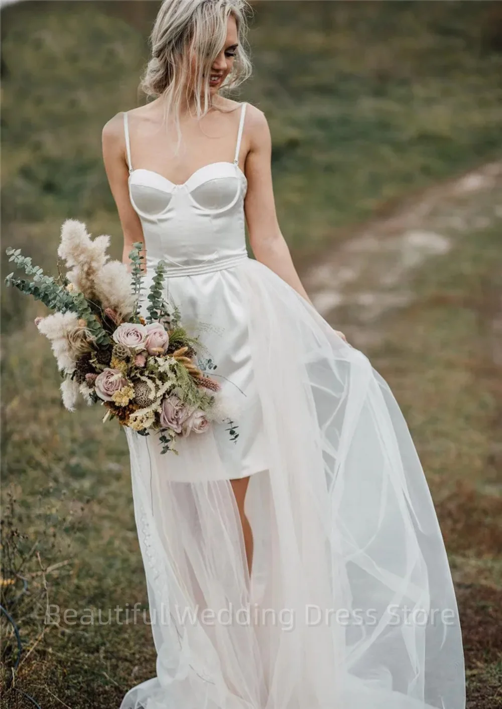 Simple Short Wedding Dresses Spaghetti Straps Sweetheart Tulle Skirt Backless Sexy Boho Bridal Gowns Robe Vestidos De Noiva