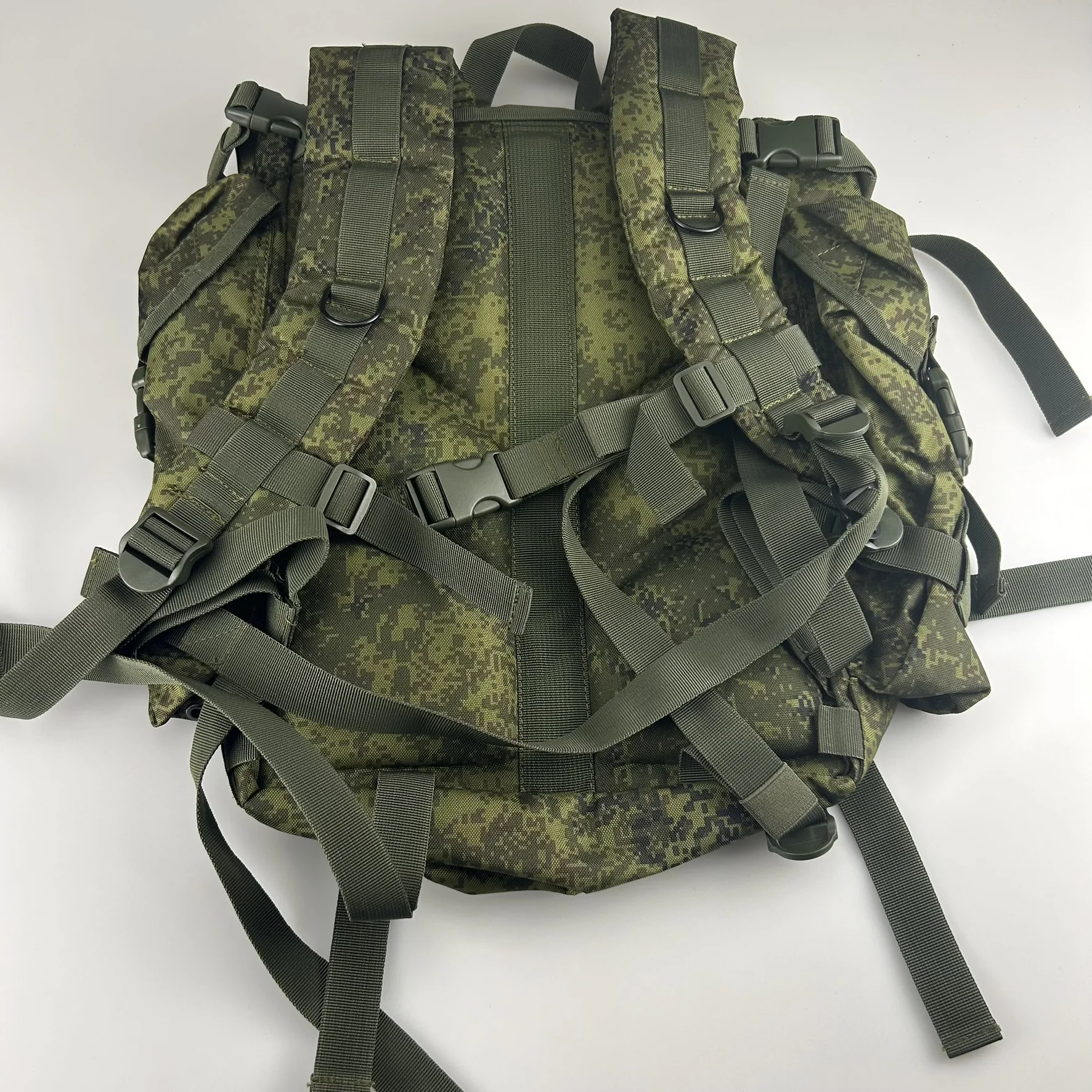 6sh112 – Der ultimative Rucksack für Jagd und Outdoor-Aktivitäten