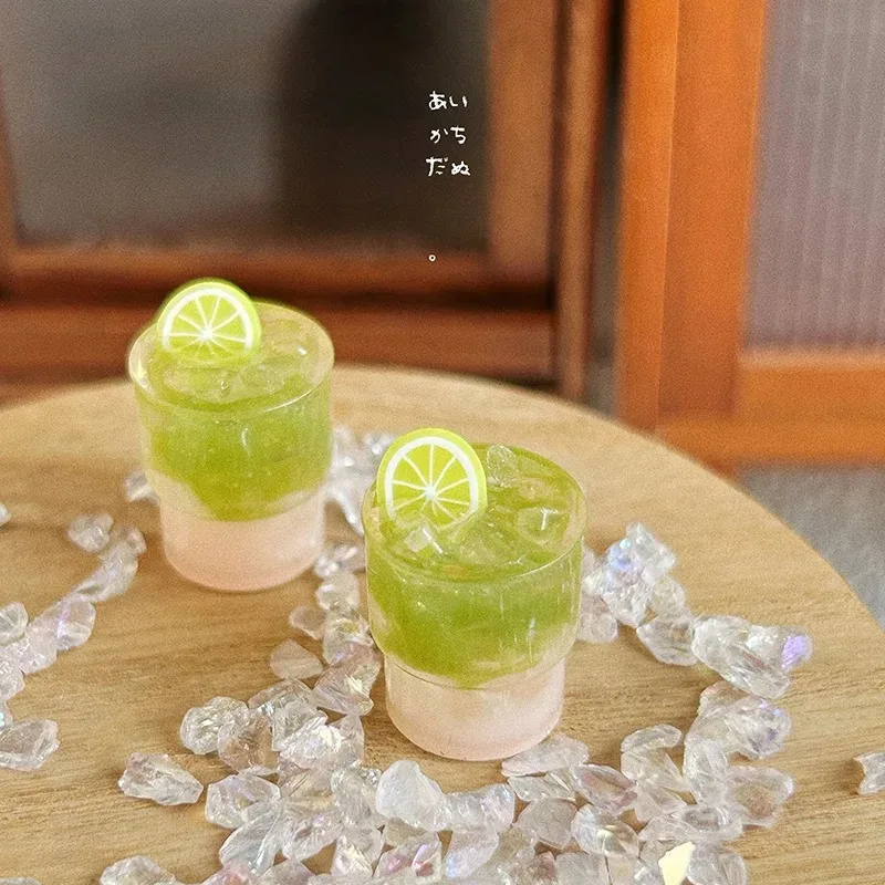 

Dollhouse Ice Cube Cocktail Drink Model Mini Lemon Drink Ob11 Miniature Ornament Home Decor Decoration Doll Accessory