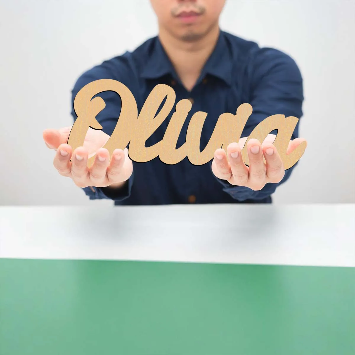 Letrero rústico Olivia, ejemplo, nombre personalizable, decoración de madera, Material de madera, placa decorativa montada en la pared para dormitorio, 1 ud.