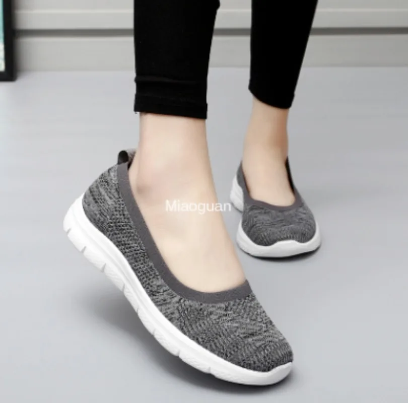 Casual 2023 New Women Sneakers Fashion Socks Shoes White Summer Loafer Knitted Vulcanized Shoes Female Round Head Tenis Feminino