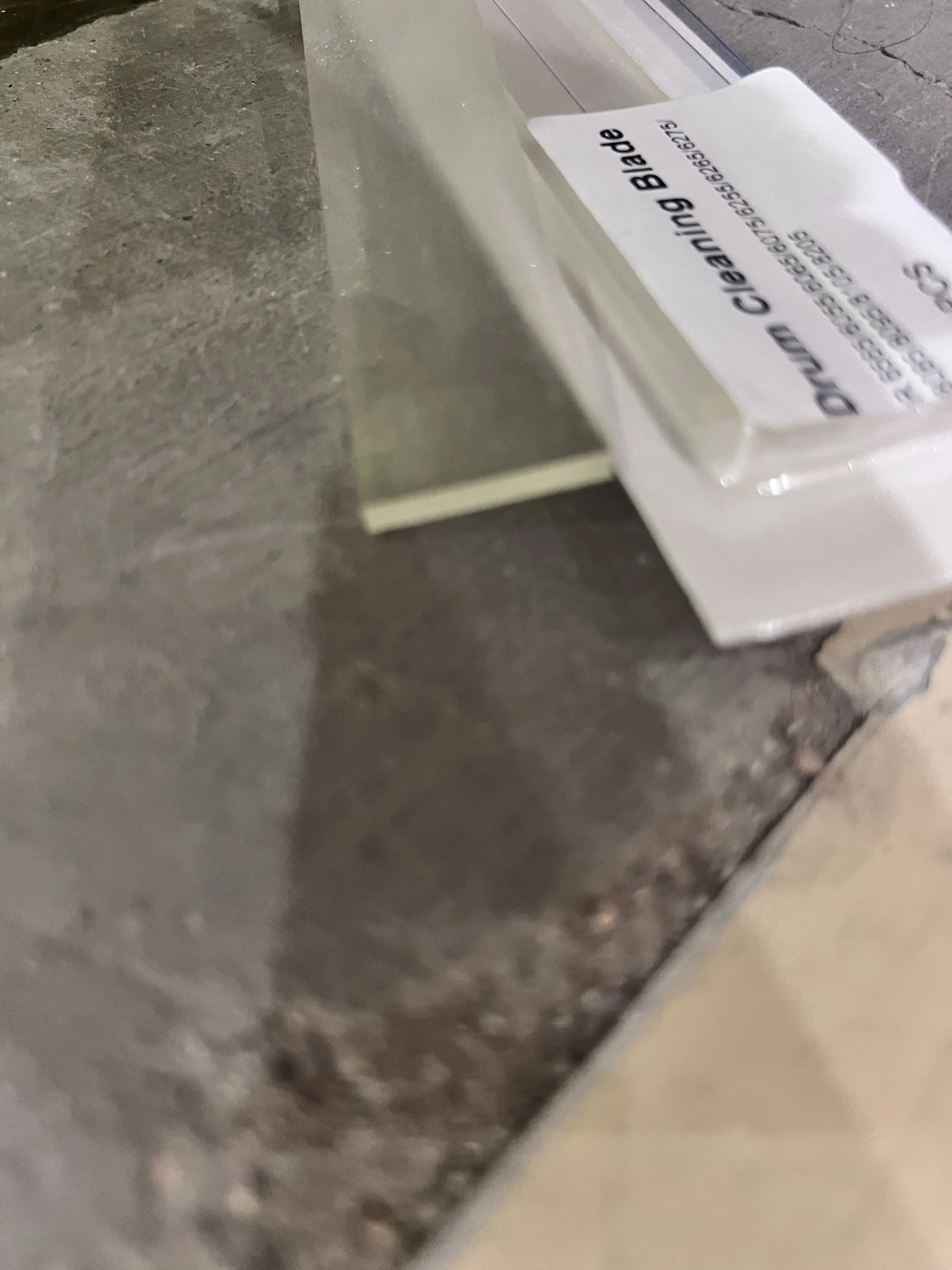 

10pcs. FA4-1827-000 IR6000 IR5020 IR6020 IR5570 IR6570 IR5000 Drum Cleaning Blade for Canon IR 5000 6000 5020 6020 5570 6570