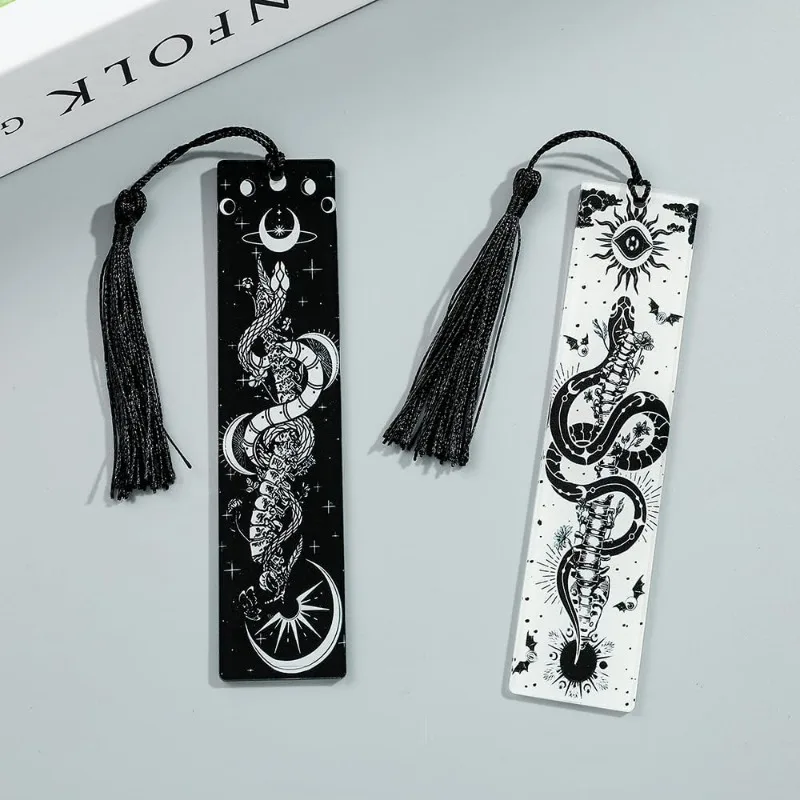 مجموعة إشارات مرجعية من الأكريليك مكونة من قطعتين، تصميمات شجرة الحياة وماونتي بايثون، علامات كتب مزخرفة بشراشيب