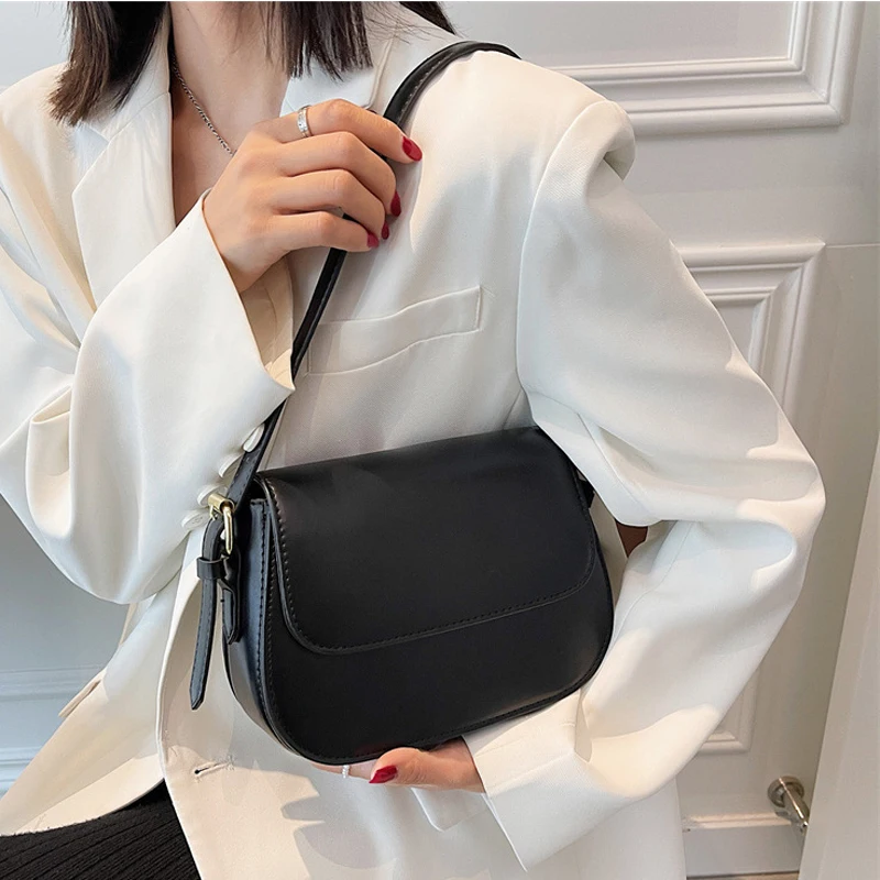 2024 New Trendy and Fashionable Style Female Bag One Shoulder Crossbody Bag Retro Small Woman Square Bag