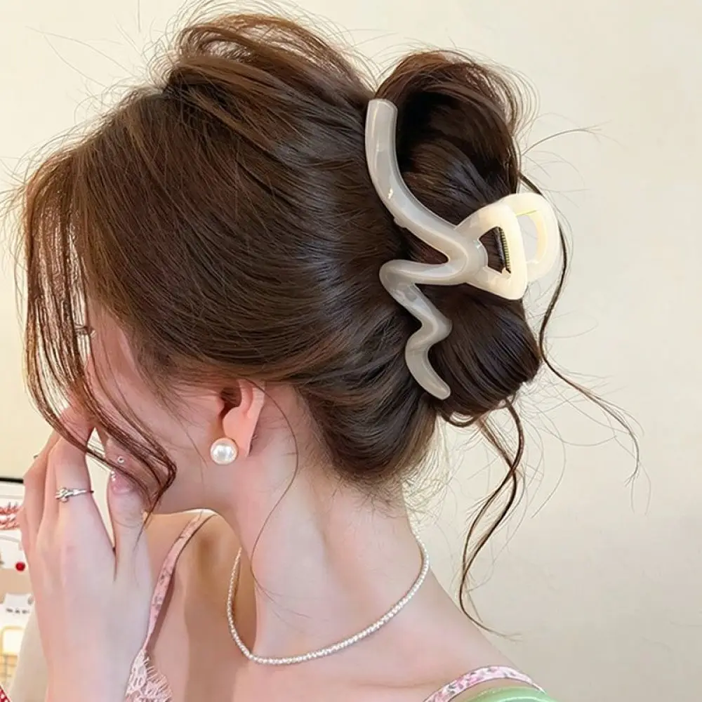 Korean Style Wave Acrylic Claw Clip Fashion Hair Accessories For Thick Hair Strong Hold Jaw Clips Elegant Headwear