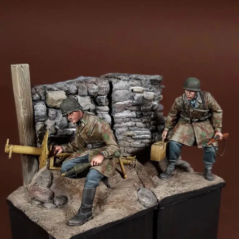 1/35  Resin Model Figure GK，German soldier  , Unassembled and unpainted kit