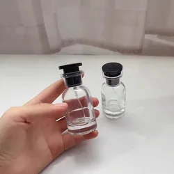 5PCS 30ml Butelka perfum w sprayu Wysokiej klasy szklana przenośna podróżna wysokiej klasy butelka perfum Puste pojemniki