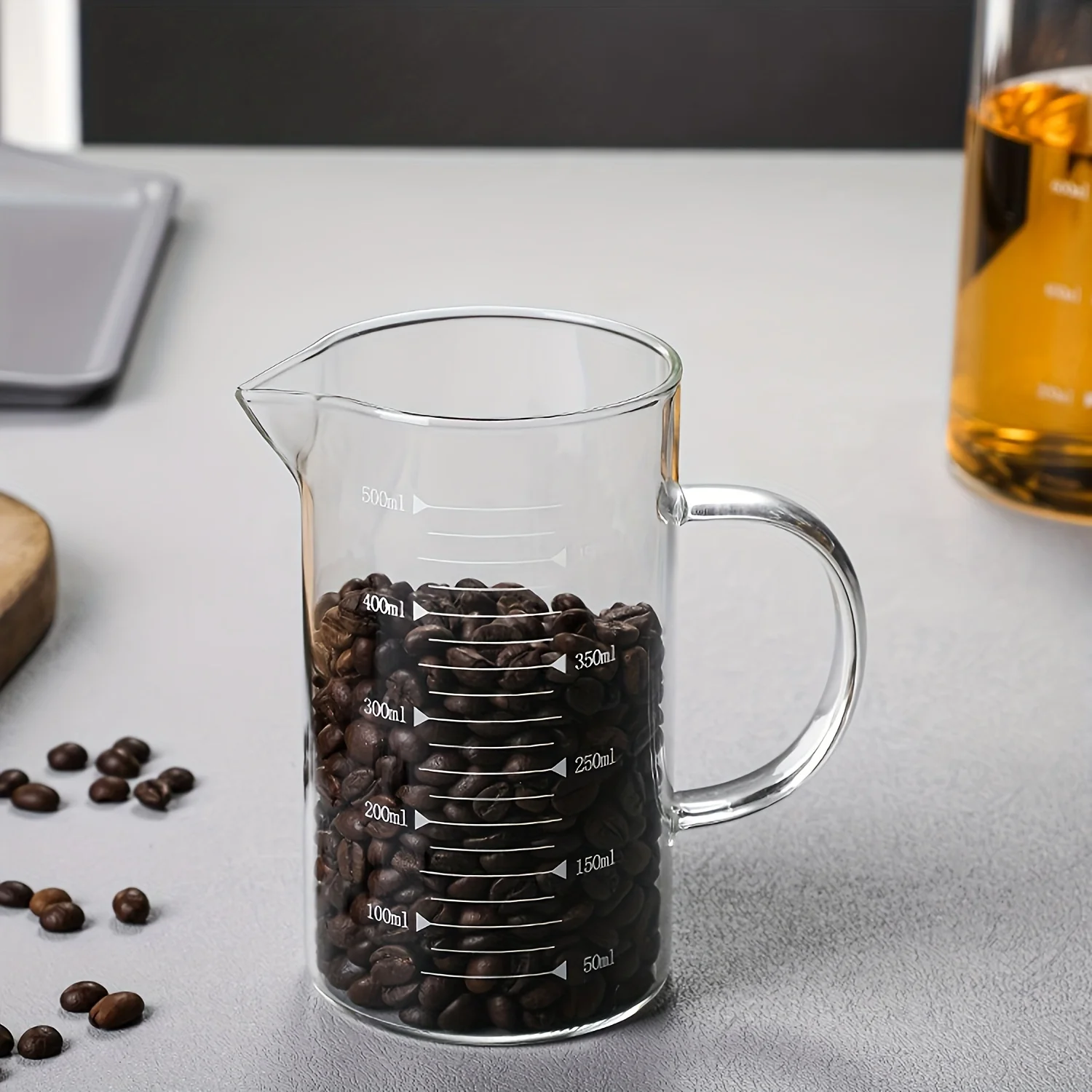 1PC With Lid Versatile Glass Measuring Cup, Precision Scale & Spout, Insulated Handle for Safe Pouring High temperature resistan