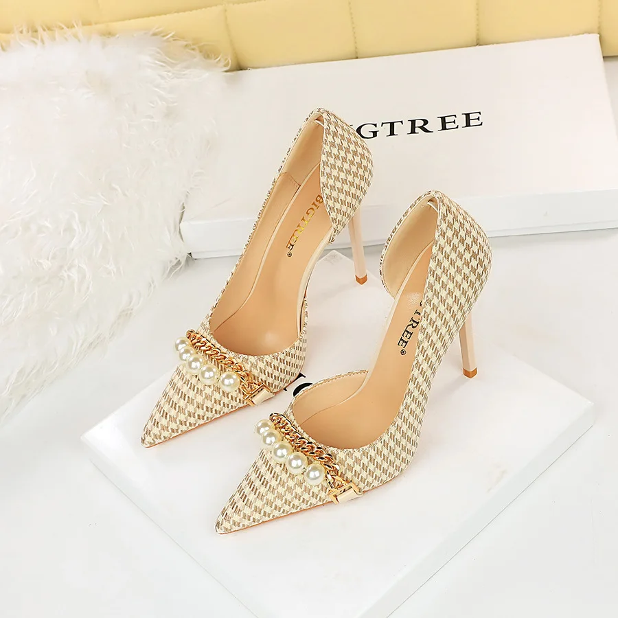 Women Pumps Shoes Korean Version High Plaid Shallow Side Hollowed Pearl Metal Chain Ultra-high Heel туфли  Middle Heels Shoese