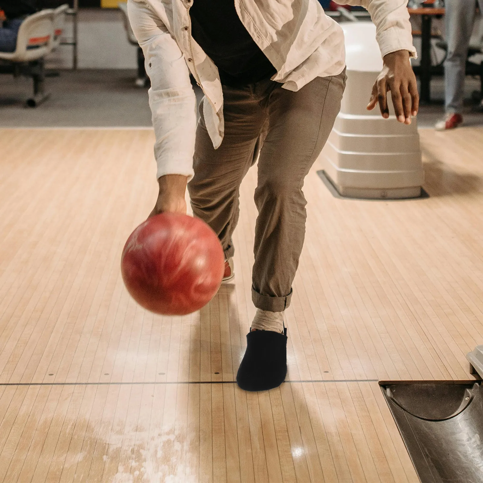 

1Pair Bowling Shoe Slider Premium Material with Elastic Band Reduces Friction Ideal for Bowling Training Wear-Resist Performance