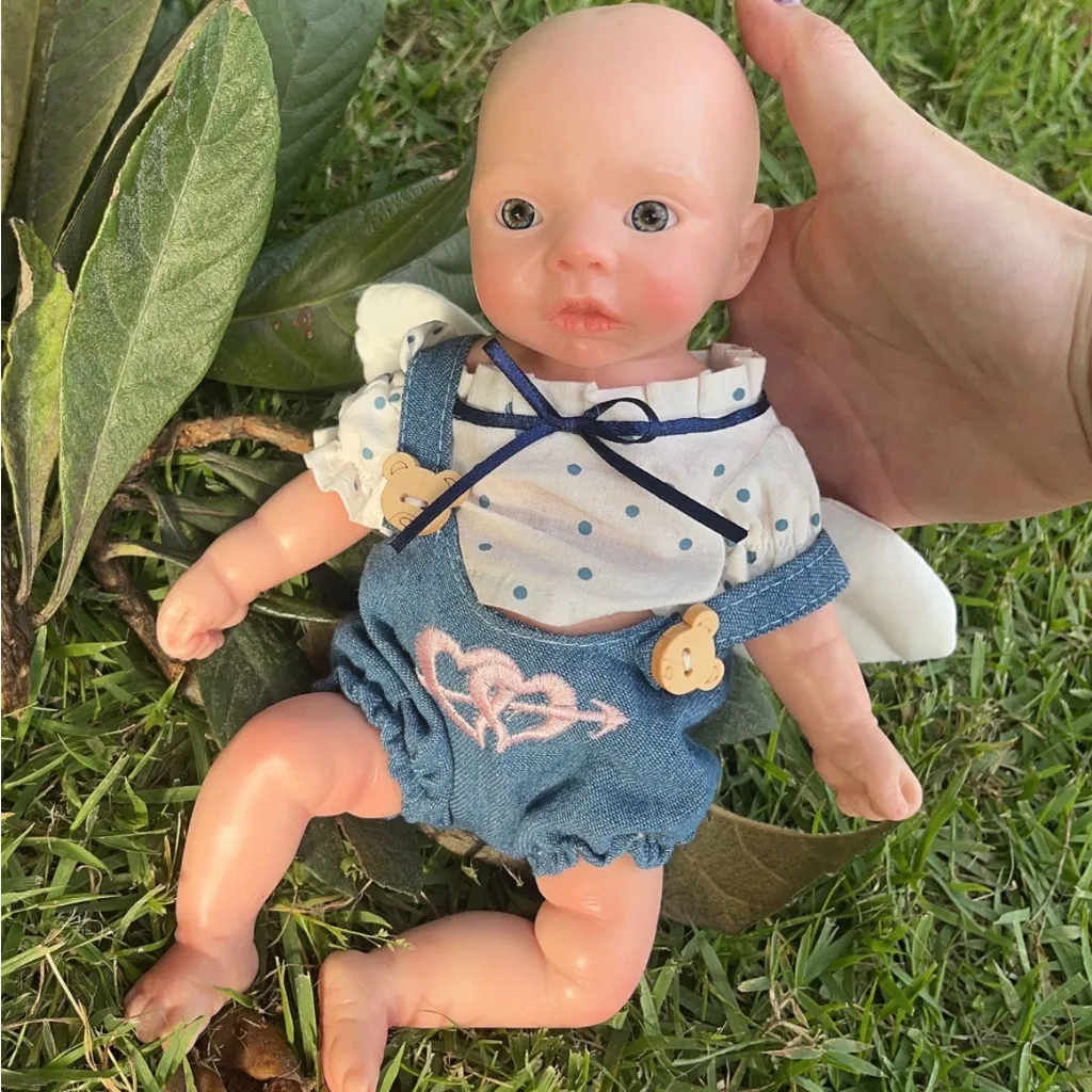 

Aizwa1 Solid Silicone Reborn Girl Handmade Soft Touch Bebe Newborn Baby Girl For Children Birthday Gifts