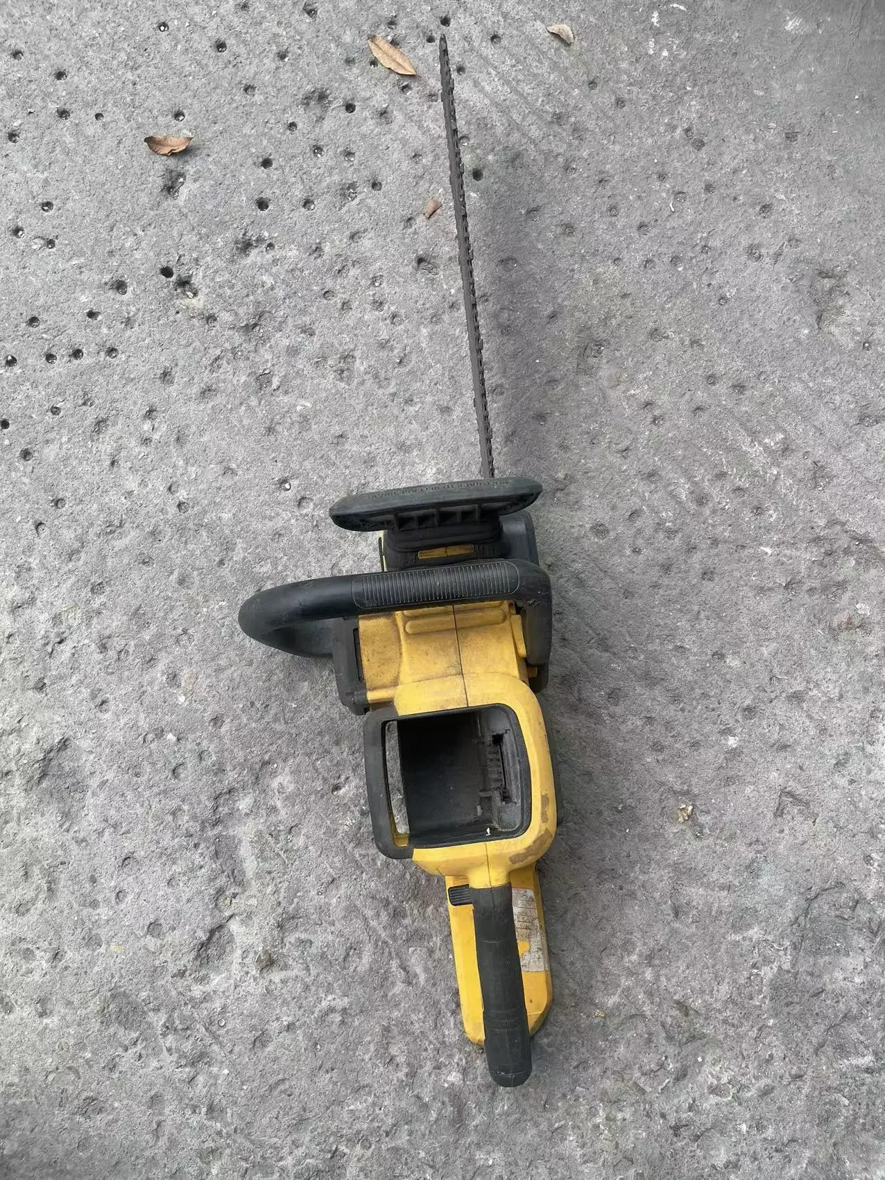 DeWALT FLEXVOLT DCCS670B 60V MAX Cordless Chainsaw (Tool Only),ssecond hand