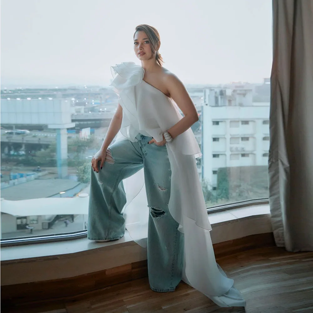 

Модный белый асимметричный женский топ на одно плечо с длинным женским топом ручной работы с цветком